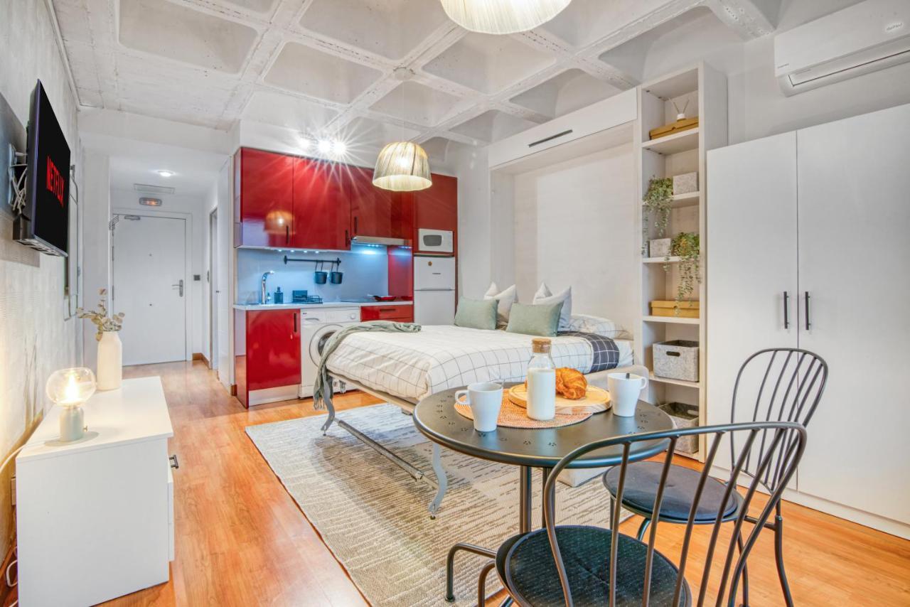 Cozy Penthouse, 20 Min To Downtown, Alcala Norte مدريد المظهر الخارجي الصورة